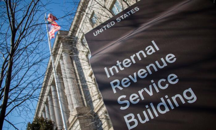 IRS Announces Third Batch of Stimulus Checks, Including ‘Large Set’ to Social Security Beneficiaries