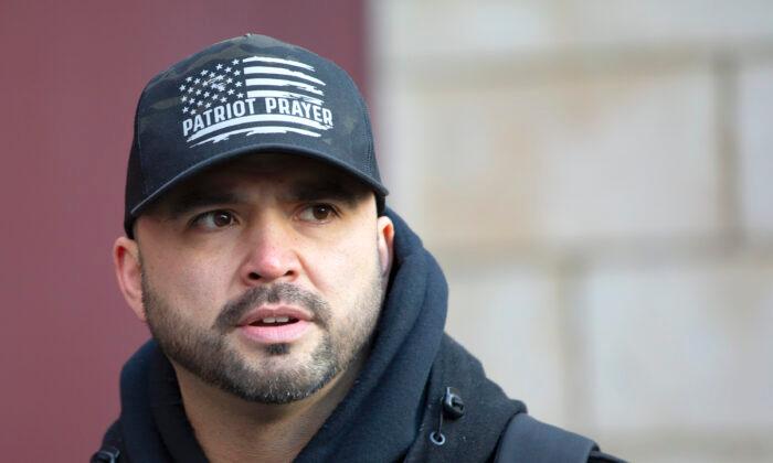 Facebook Removes Accounts of Patriot Prayer, Group’s Leader