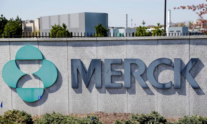 US Spending $1.2 Billion on Merck’s COVID-19 Treatment Is a ‘Waste of Taxpayers’ Money’: Doctor