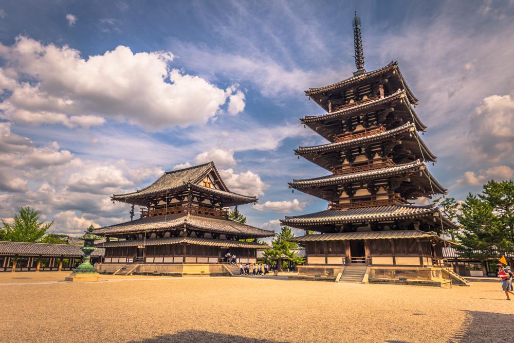 The Golden Hall (Kondo, L) and the five-storied pagoda (Goju-no-To) of Horyuji Temple. (RPBaiao/Shutterstock.com)