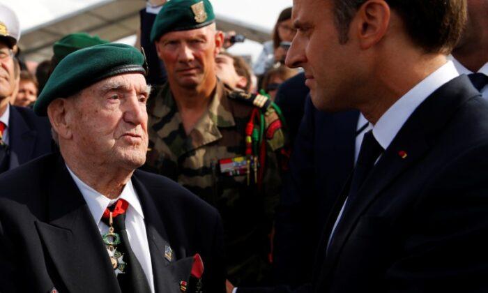 France Honours Last Survivor of French D-day Commando Unit