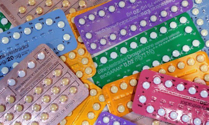 Doctors, Pharmacists Wrangle in ‘Turf War’ Over Birth Control Pill Availability in Australia