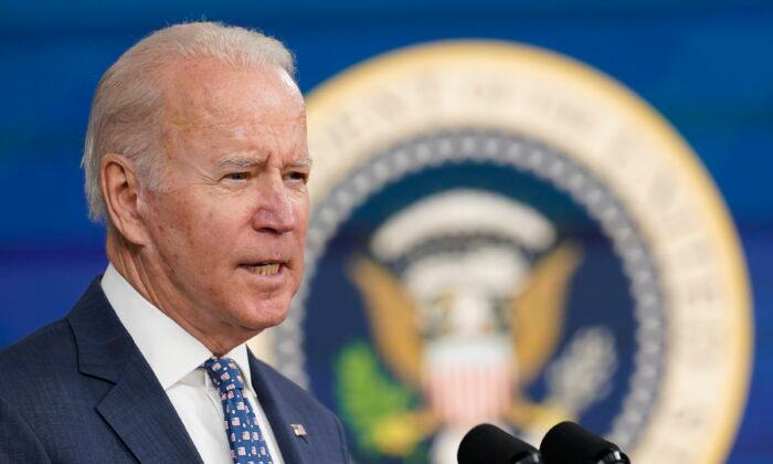 Most Federal Workers Got COVID-19 Vaccine by Biden’s Mandate Deadline: White House