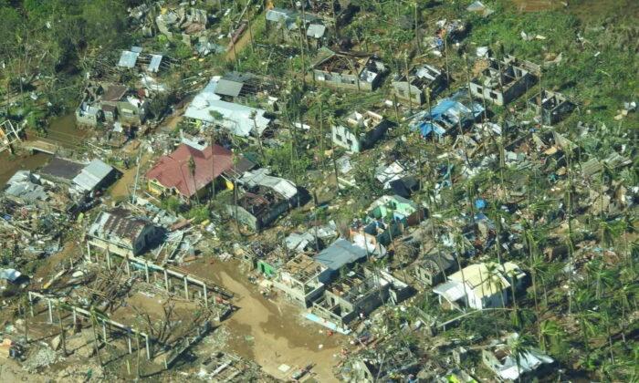Typhoon Leaves 31 Dead, Many Homes Roofless in Philippines