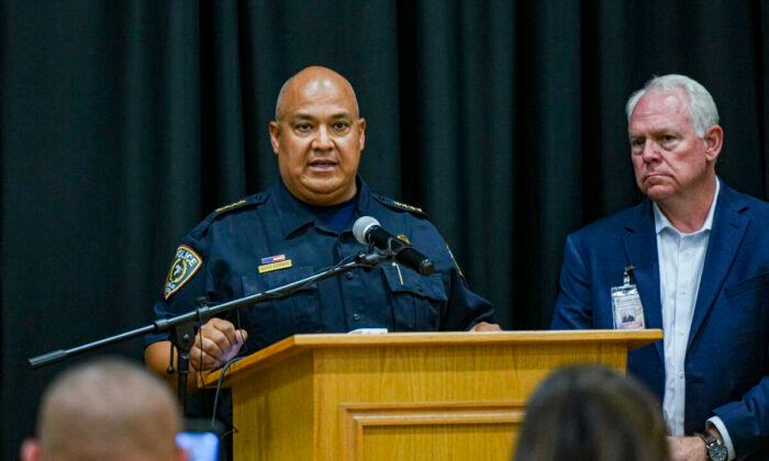 Uvalde School Police Chief Fails to Appear at 1st City Council Meeting Since Being Sworn In