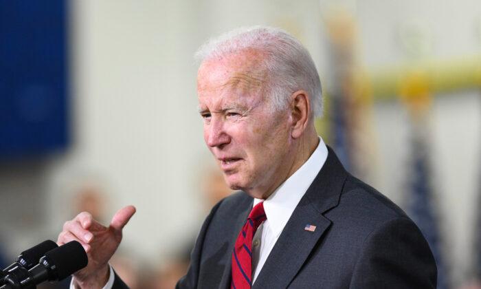 Biden Renews Pledge to Combat Inflation, Attacks Republican Plan