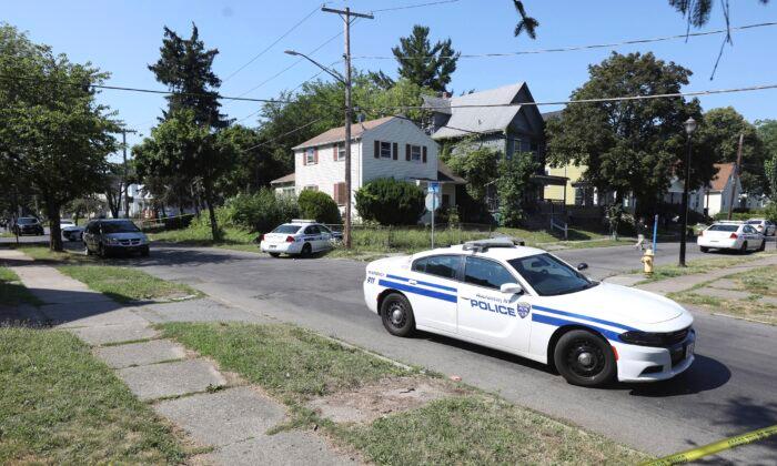 2 New York Officers Shot, 1 Killed; Rochester Mayor Declares ‘Gun Violence Emergency’