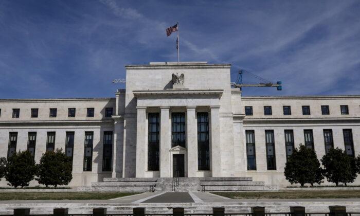 Republican Congressman Calls for Audit of Federal Reserve