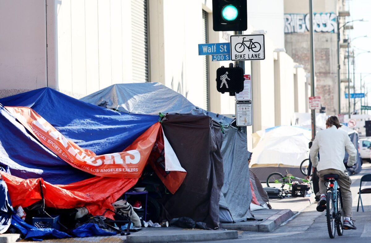 A homeless encampment lines a street in the Skid Row community in Los Angeles on Dec. 14, 2022. (Mario Tama/Getty Images)