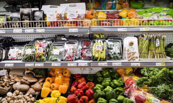 Canada’s Wholesale Food Prices Will Rise by 34% on Average Between 2022 and 2025, Says Professor