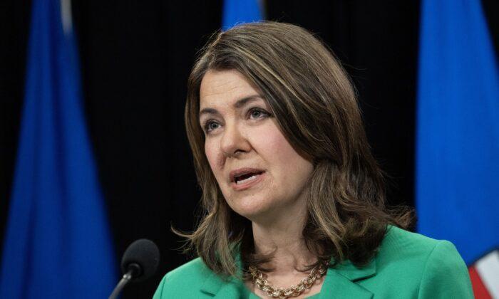 Alberta Premier Accuses Facebook of Censorship Over Temporary Posting Restriction