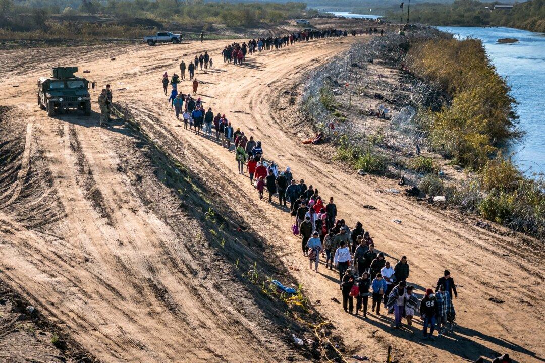 Illegal Immigrant Encounters in February Surge to Record High for Month