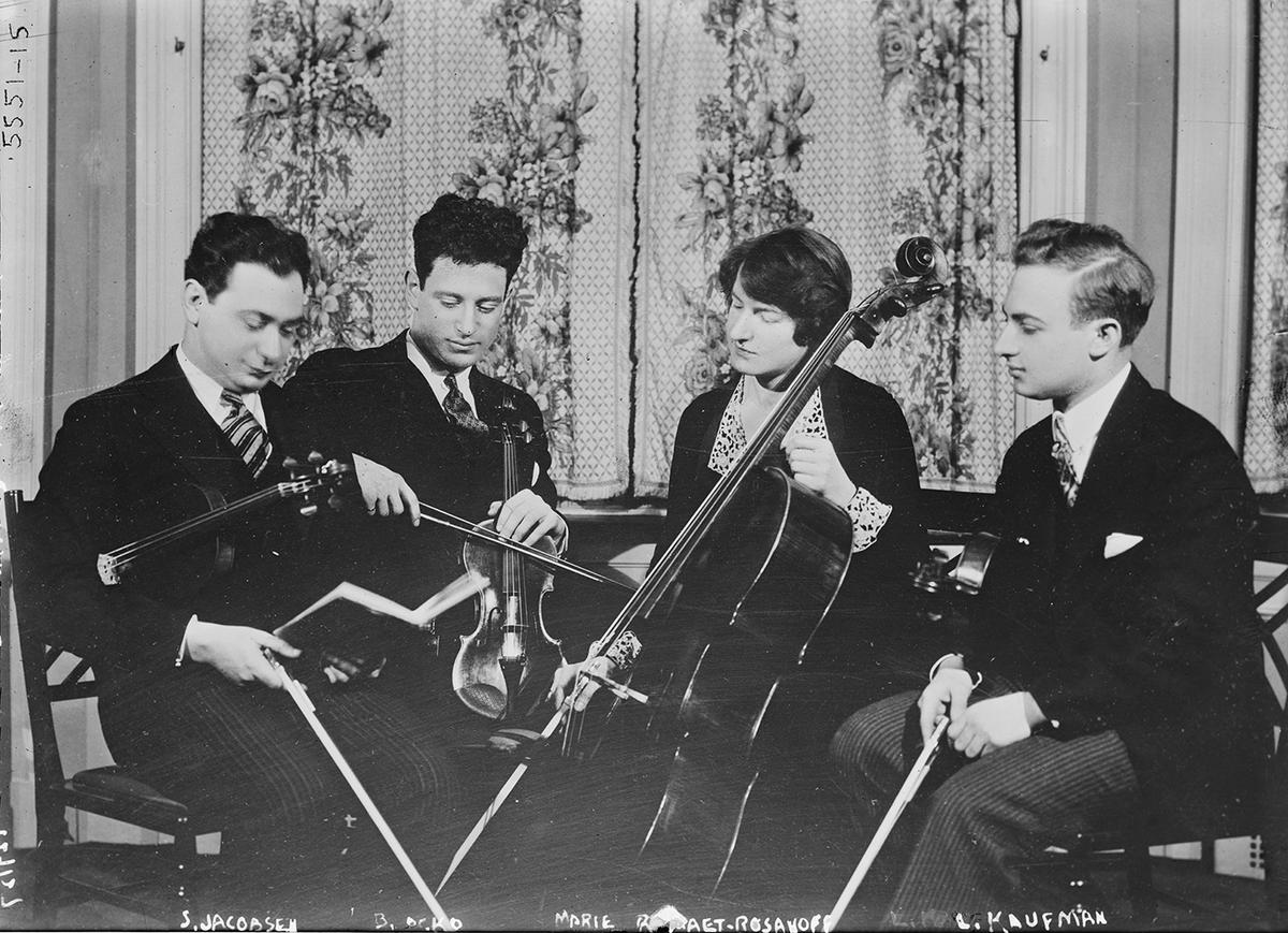 Musical quartet with (L-R) S. Jacobsen, Bernard Ocko, Marie Roemaet-Rosanoff, L. Kaufman in 1900. Library of Congress. (Public Domain)