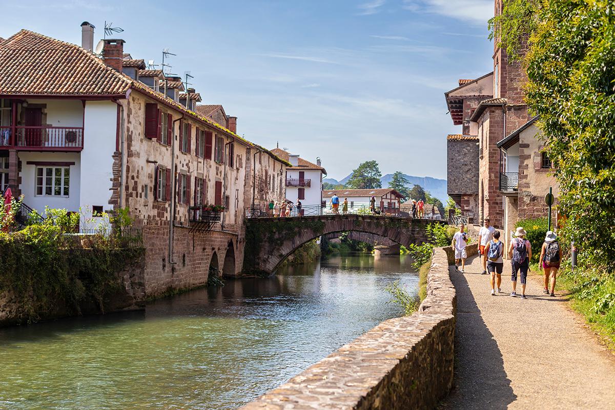 One can start along the Camino at any point. A popular starting point for the Camino Francés is Saint-Jean-Pied-de-Port in France. (Marcos Campos/Shutterstock)